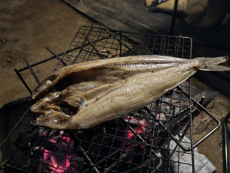 ホッケの干物 キャンプ 炭火