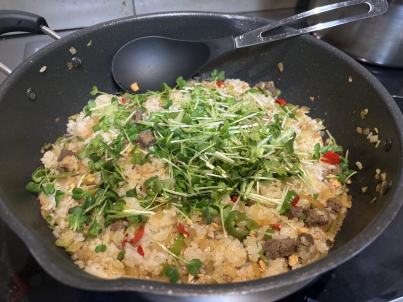 手抜き料理 フライパンのまま 牛肉ピラフ